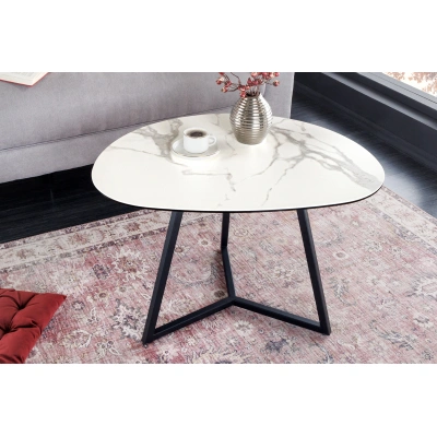 Estila Oválný konferenční stolek Ceramia s bílou vrchní deskou s mramorovým designem a černými nožičkami 70 cm