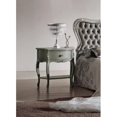 Estila Rustikální vyřezávaný noční stolek Soraya se zásuvkou a poličkou 69cm